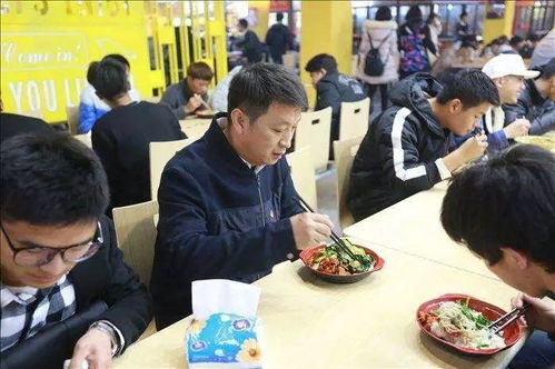 “校长先吃”，校园食品安全监督新举措的价值与思考